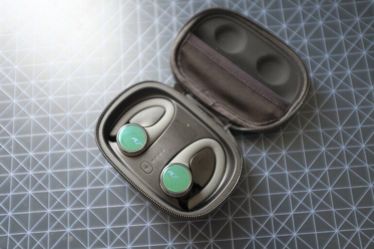 Plantronics BackBeat Fit 3100 1 Plantronics BackBeat Fit 3100 1