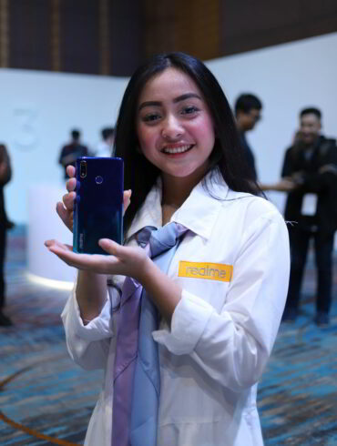 Resmi Meluncur di Indonesia, Realme 3 Dibanderol Mulai dari 1,9 Jutaan Rupiah 33 Realme 3 launch