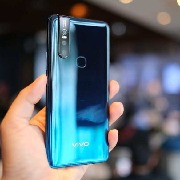 Vivo V15 blue