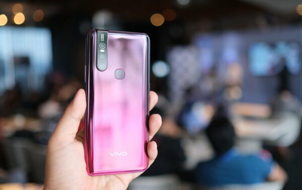 Vivo V15 glamour red 1 Vivo V15 glamour red 1