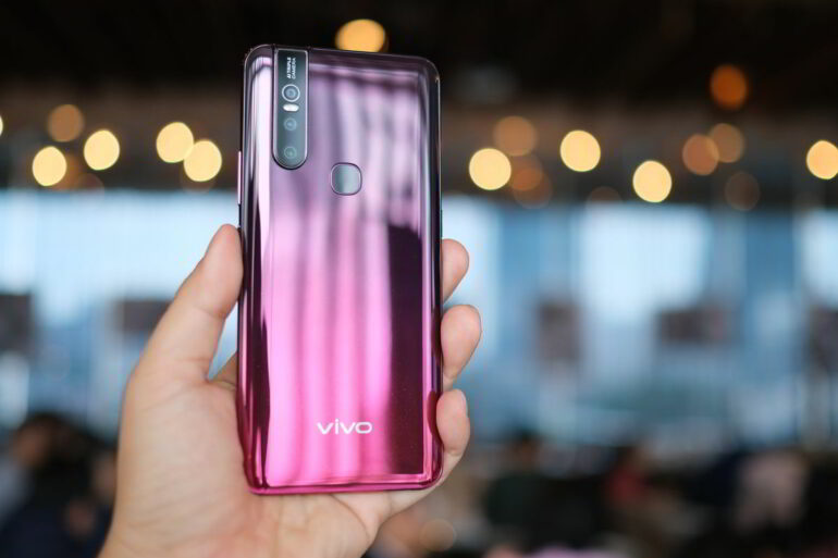 Vivo V15 glamour red Vivo V15 glamour red
