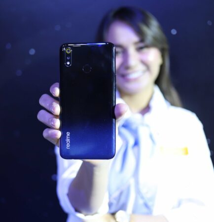 realme 3 black realme 3 black