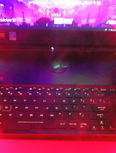 ASUS ROG Zephyrus 5 ASUS ROG Zephyrus 5