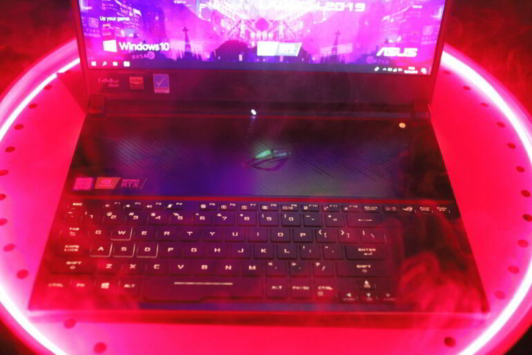 ASUS ROG Zephyrus 5
