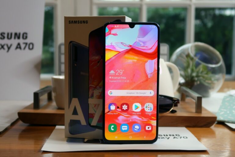 Galaxy A70 Indonesia 4