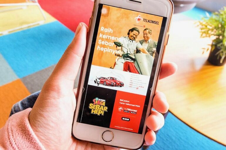 HUT 24 Telkomsel 3 HUT 24 Telkomsel 3