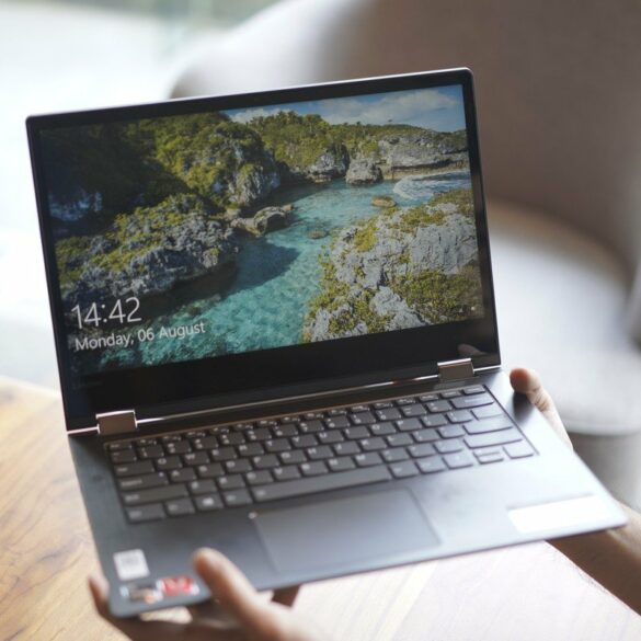 Lenovo YOGA 530 1