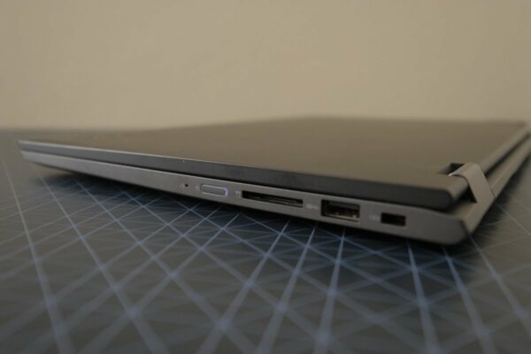 Lenovo YOGA 530 konektivitas 1