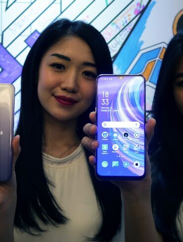 OPPO F11 Jewelry White 2