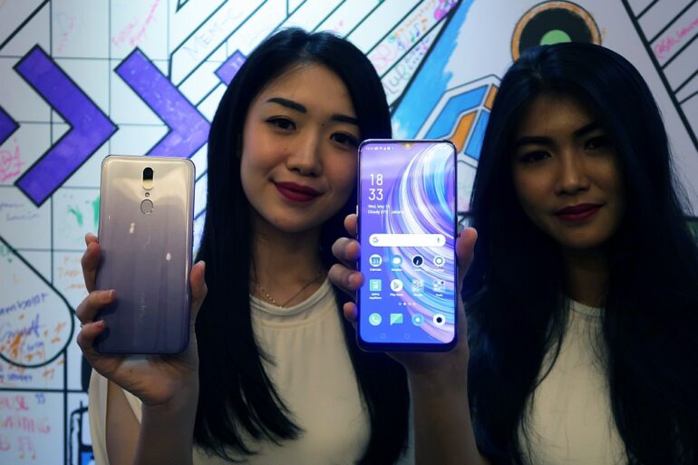 OPPO F11 Jewelry White 2 OPPO F11 Jewelry White 2