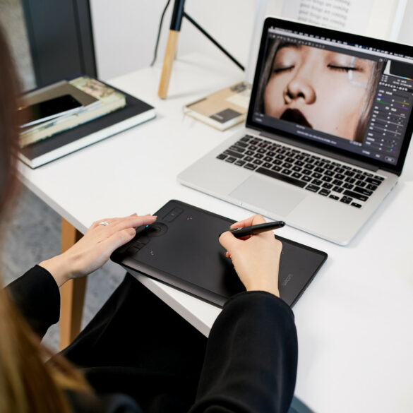 Wacom Intuos Pro Small 2019: Tablet Grafis Ringkas Untuk Para Profesional 44 Wacom Intuos Pro Small 2019 1