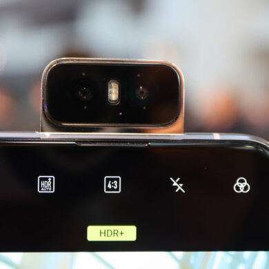 ASUS Zenfone 6 flip camera depan ASUS Zenfone 6 flip camera depan