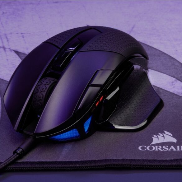 Corsair Nightsword RGB: Mouse Gaming dengan 18.000 DPI PixArt dan Pendeteksi Titik Pusat Gravitasi 40 Corsair Nightsword RGB 3