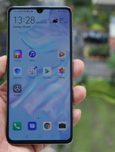 Huawei P30 depan