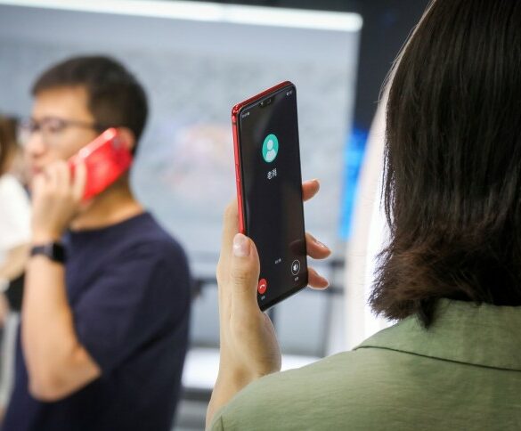 OPPO MeshTalk: Teknologi Panggilan Suara dan Kirim Pesan Tanpa Koneksi Seluler atau WiFi 19 OPPO MeshTalk 2