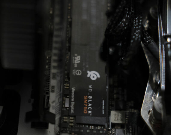 WD Black SN750 NVME SSD inside WD Black SN750 NVME SSD inside