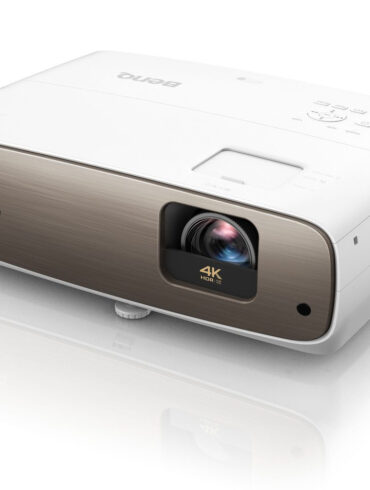 benq w2700 projector 1