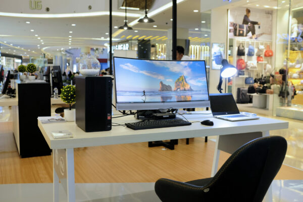 HP conclave CP Mall desk setup scaled HP conclave CP Mall desk setup scaled