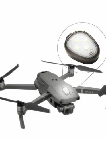 Lumecube Strobe: Lampu Anti Tabrakan untuk Drone 29 Lumecube Strobe 1