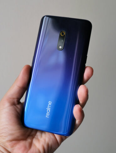 Realme X belakang