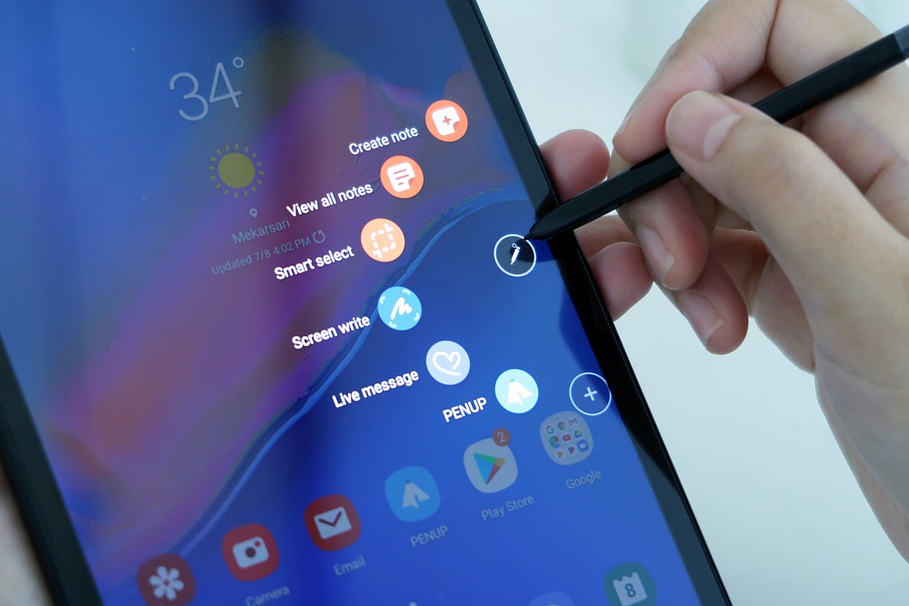 Samsung Galaxy Tab A with S Pen 1