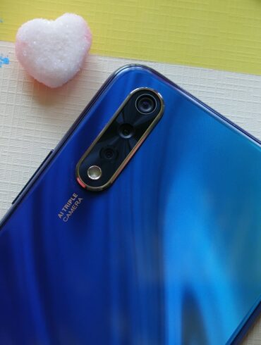Vivo S1 1 Vivo S1 1