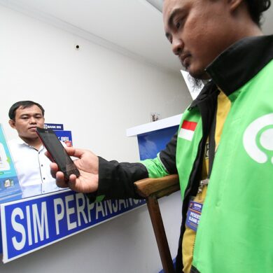 Bayar SIM GoPay