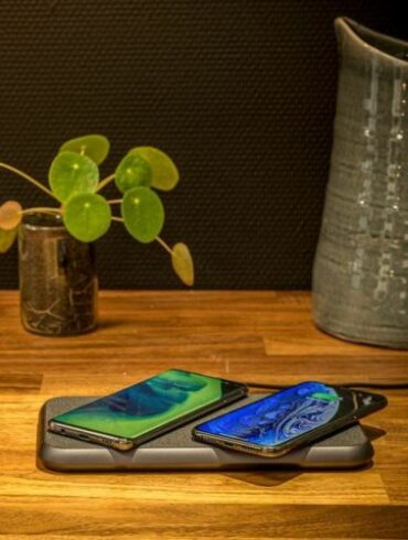 ZENS Liberty: Mirip AirPower, Bisa Isi Ulang Baterai 2 Gadget Bersamaan 32 ZENS Liberty 1