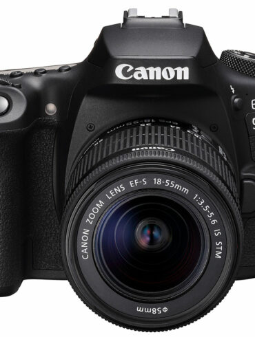 Canon EOS 90D 1