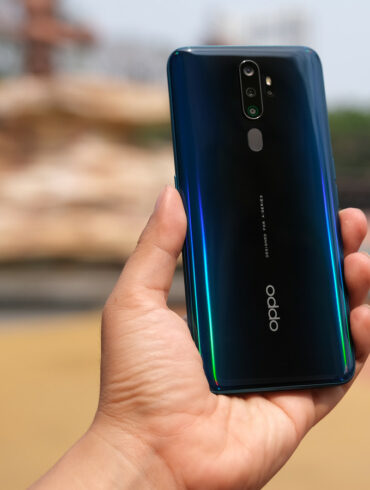 5 Kelebihan OPPO A9 2020 Dibandingkan OPPO F11 43 OPPO A9 2020 hand