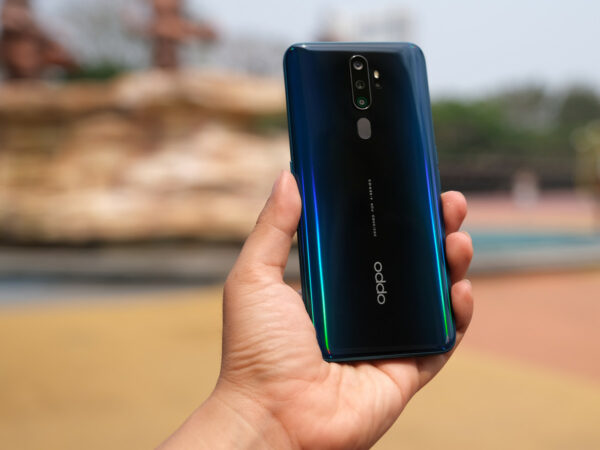 OPPO A9 2020 hand OPPO A9 2020 hand