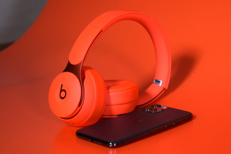 Apple Beats Solo Pro Apple Beats Solo Pro