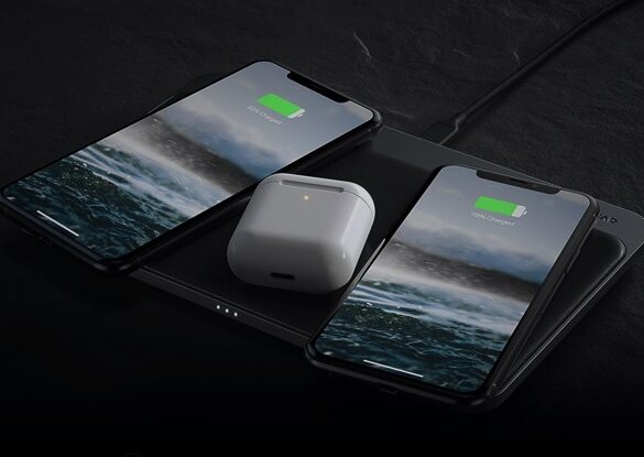Nomad Base Station Pro: Alas Pengisi Daya Nirkabel yang Mendukung 3 Perangkat Sekaligus 22 Nomad base station Pro 1