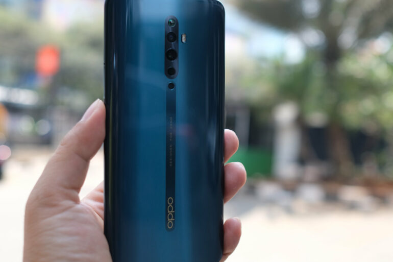OPPO Reno 2F quad camera