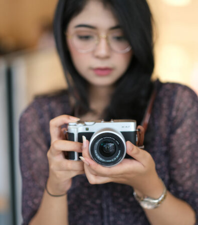 Fujifilm X A7 tampak depan