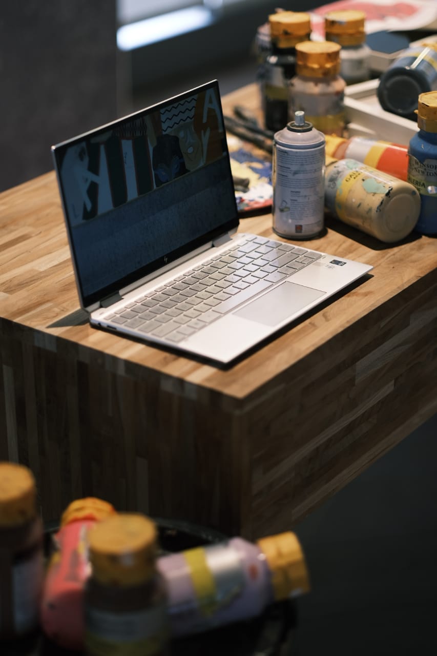 HP Spectre x360 2019 desk