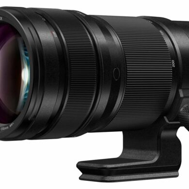 Panasonic Lumix S Pro 70 200mm f2.8 OIS 1