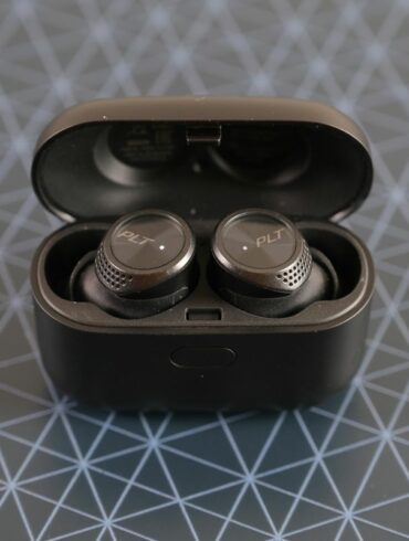 Plantronics Backbeat Pro 5100 2