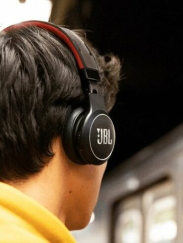 JBL Reflect Eternal 1 JBL Reflect Eternal 1