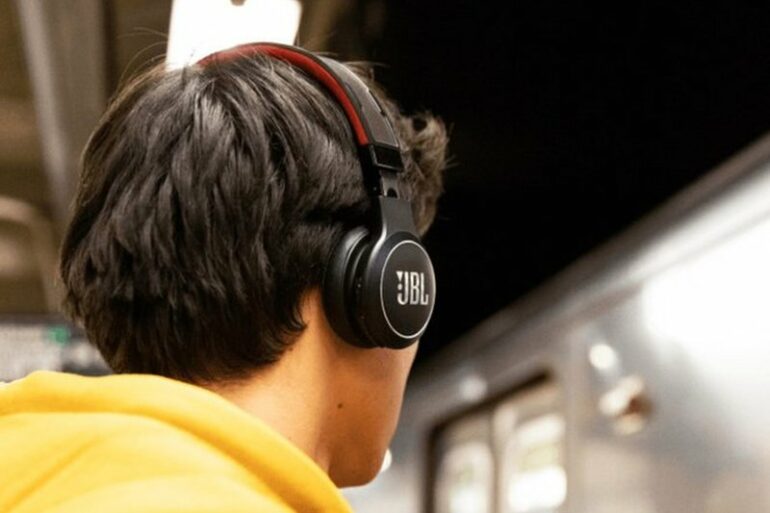 JBL Reflect Eternal 1