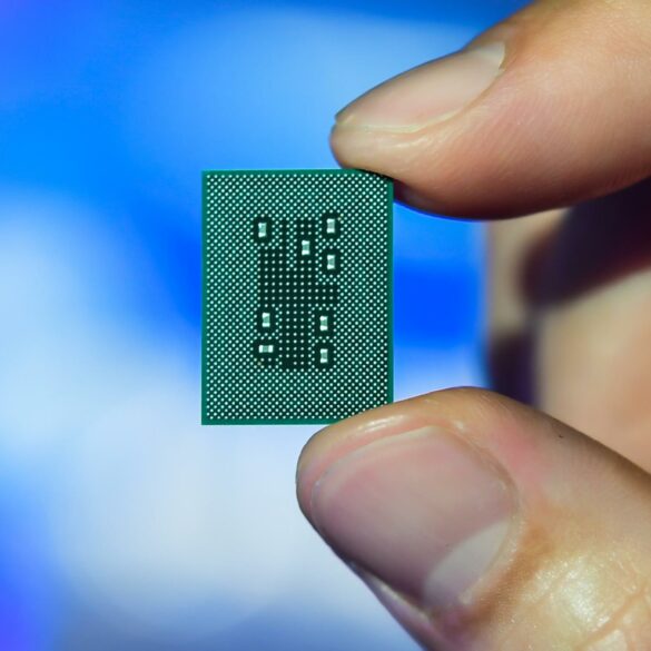 qualcomm snapdragon 8c 1