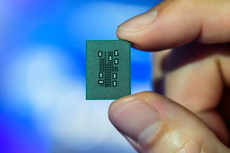 qualcomm snapdragon 8c 1 qualcomm snapdragon 8c 1