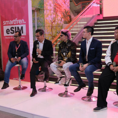 smartfren esim iphone launch
