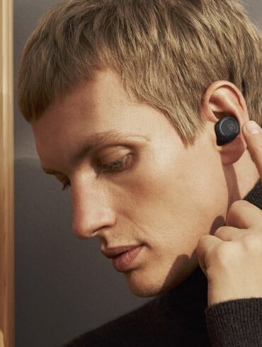 Bang Olufsen BeoPlay E8 3rd Gen 2