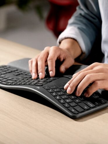 Logitech Ergo K860 1 Logitech Ergo K860 1