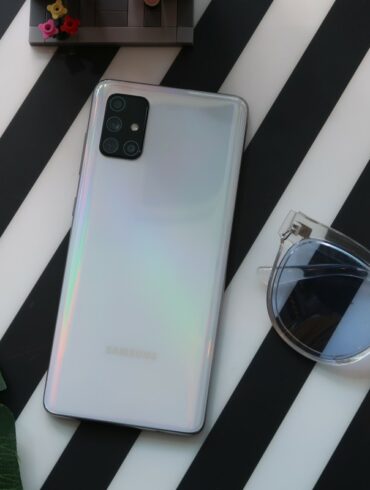 Samsung Galaxy A71 2 2