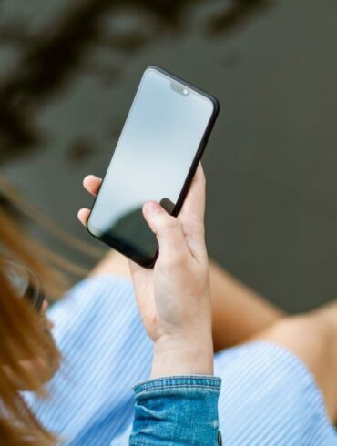 10 Tips Membeli Smartphone Secara Online di E-Commerce 35 ilustrasi e commerce