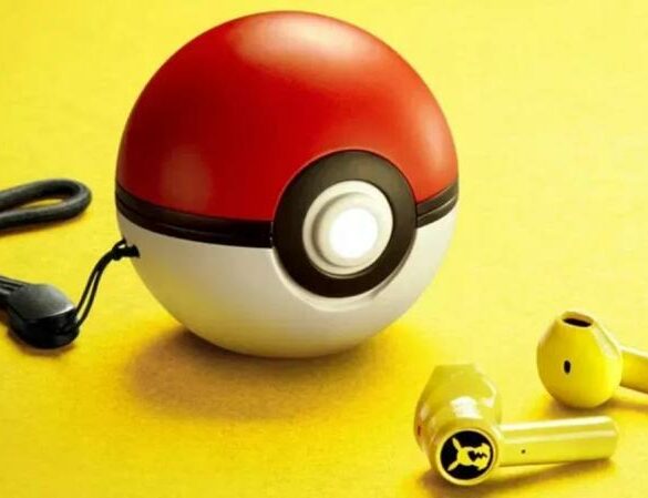 Razer hammerhead Pikachu 1