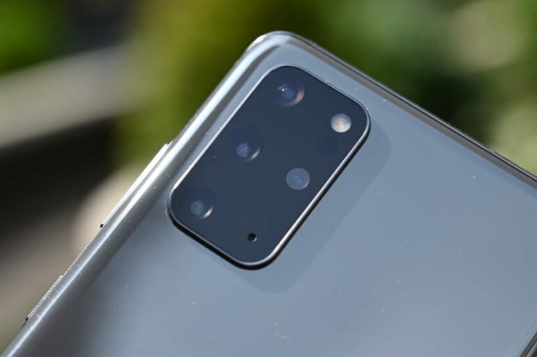Samsung Galaxy S20 kamera belakang