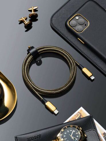 Anker 24K Gold Plated USB C to Lightning Cable 1